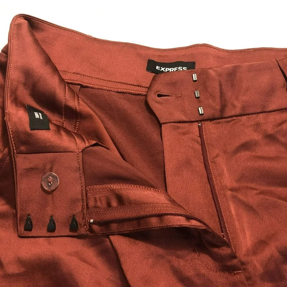 NWT Express Shorts Rust Satin Shortie Size 12 Pockets & Button Closure Womens